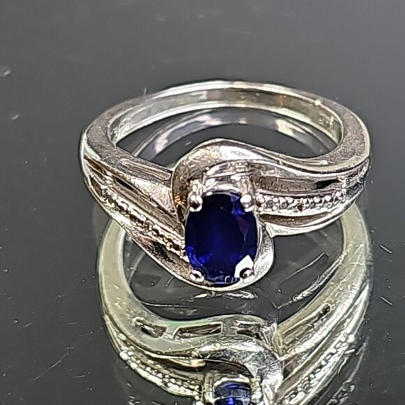 Sterling Silver 925 Ring With Blue Stone And 2 Small Diamonds, Size 7.25 *Read* - Picture 8 of 11